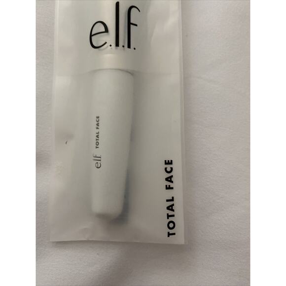 e.l.f. Total Face Brush Set of 2 Cruelty Free Vegan New in Box - Picture 2 of 8